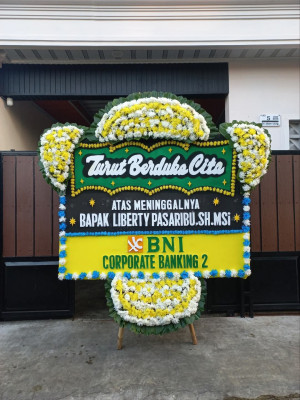 Papan Bunga Duka di Purba Tua