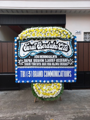 Papan Bunga Duka di Purba Tua